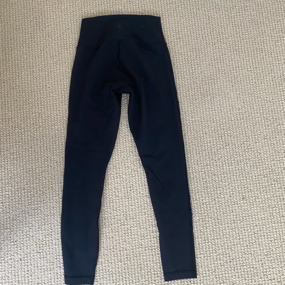 Mesh black Lululemon leggings - Picture 3 of 6